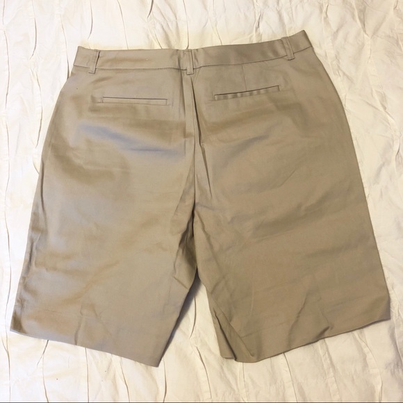 Charter Club beige shorts P10 - Picture 3 of 8